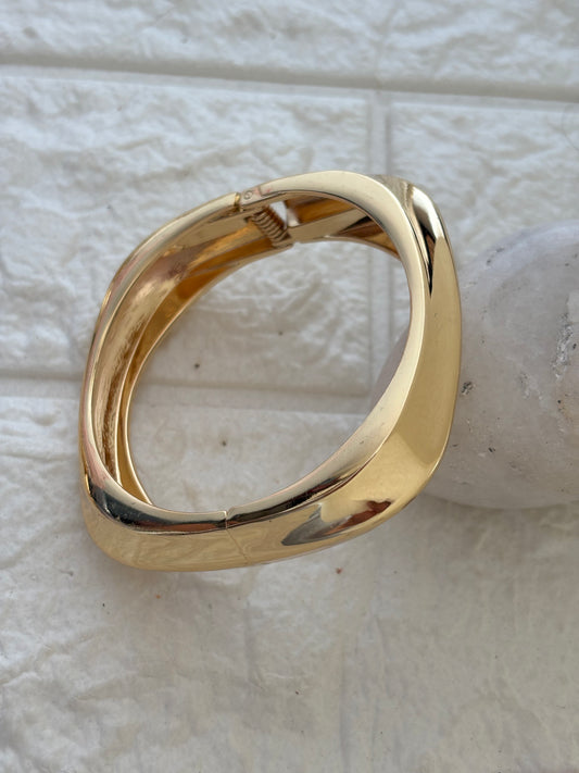 Classic Squircle Bracelet - Brass