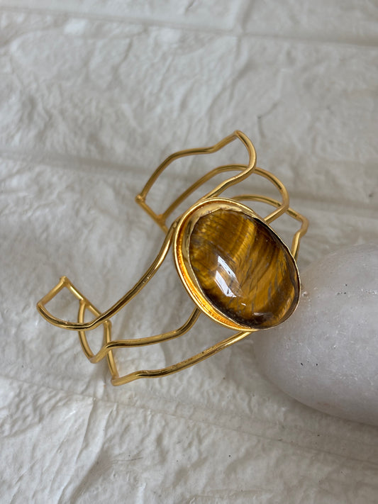 Wavy stone adjustable cuff- Brass