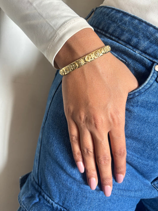 Soul-Shine Adjustable Cuff