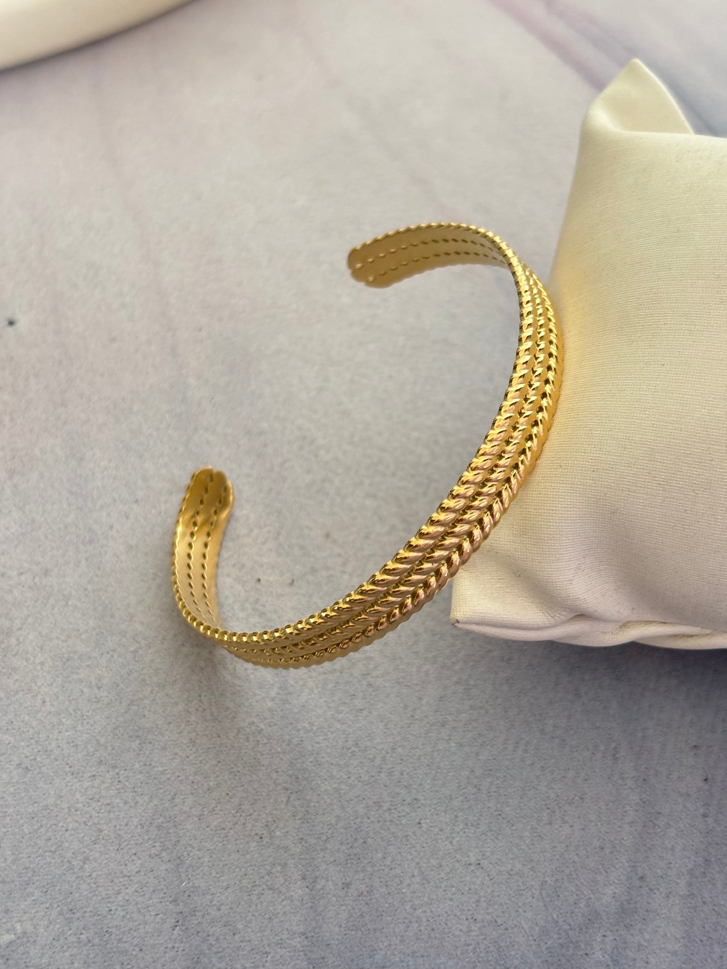 Claire Adjustable Cuff
