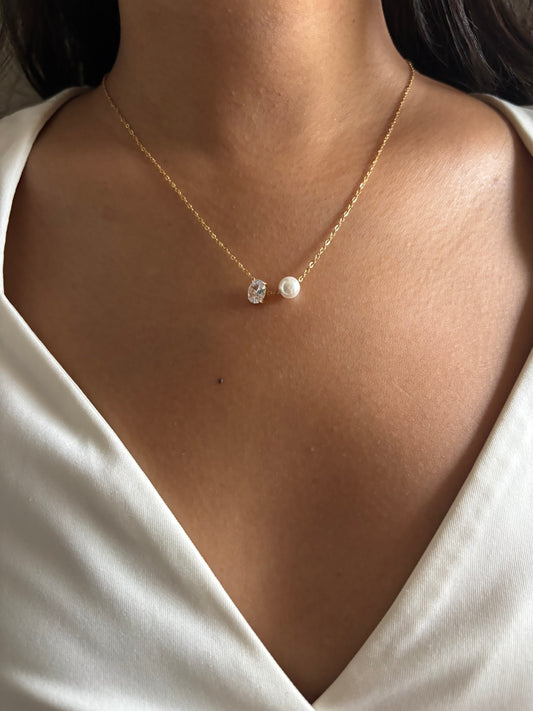Pearl-Solitaire Necklace