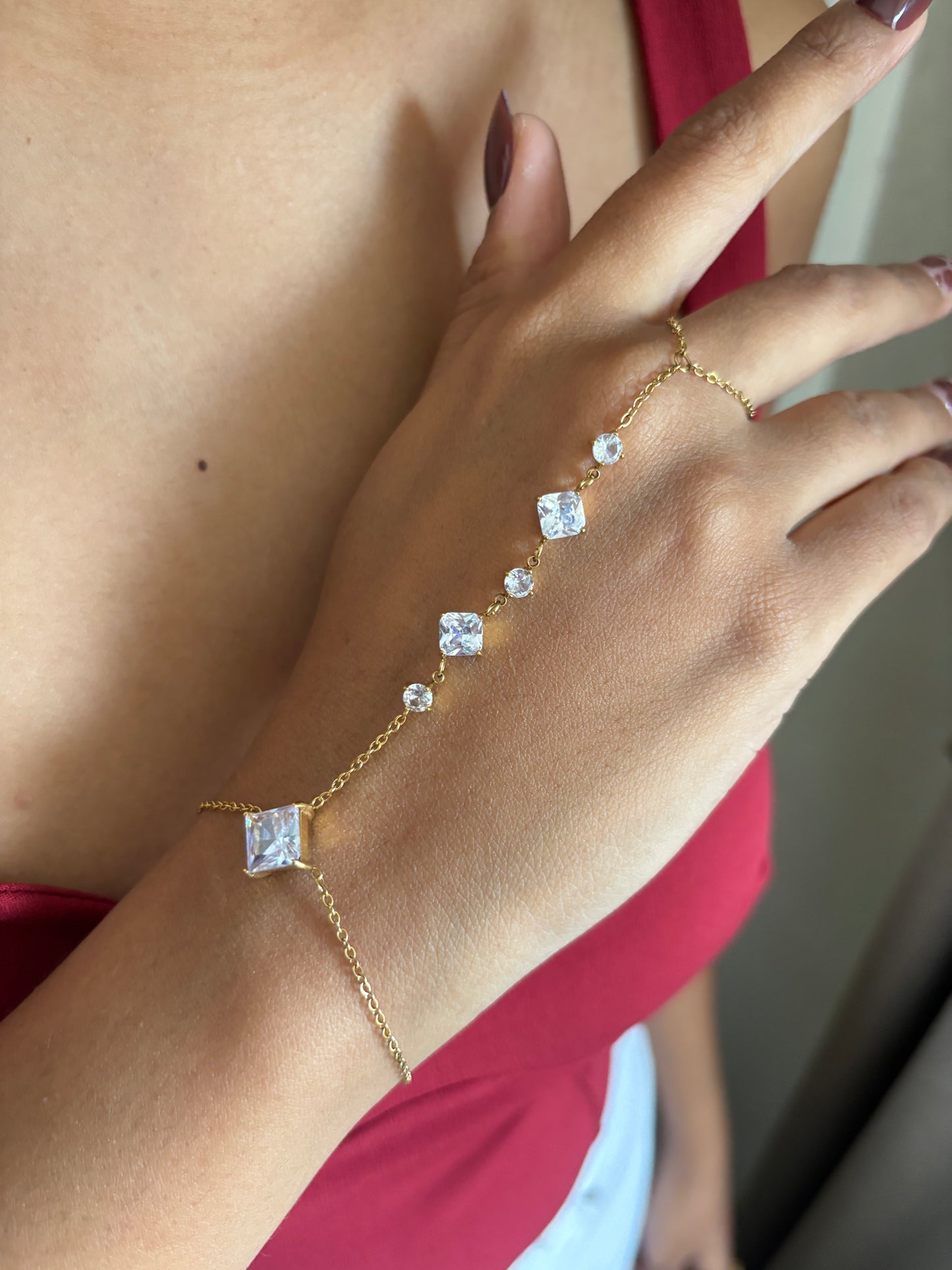 Kate Studded Hand Chain