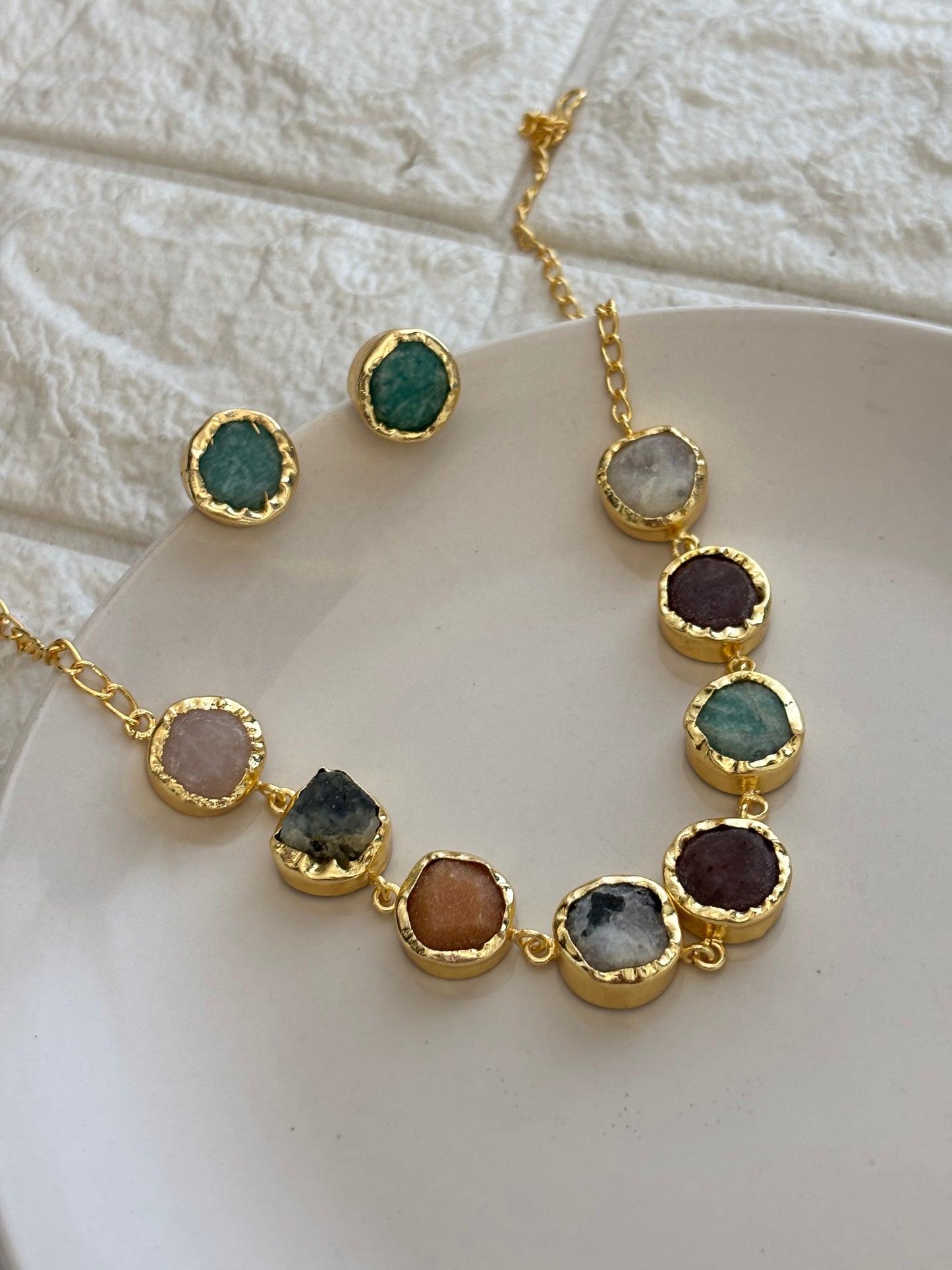 Multi-color Natural Stone Choker Set -Brass