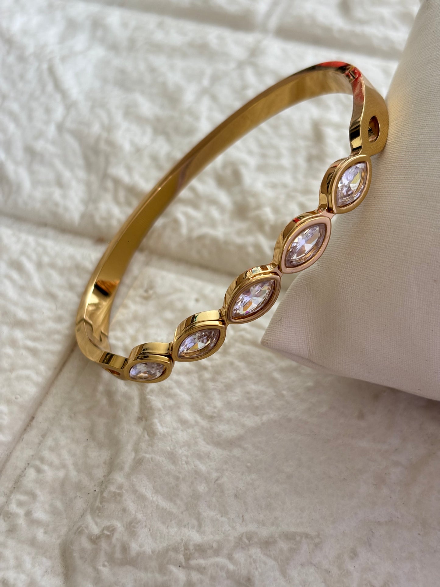 Clear Muse Bracelet