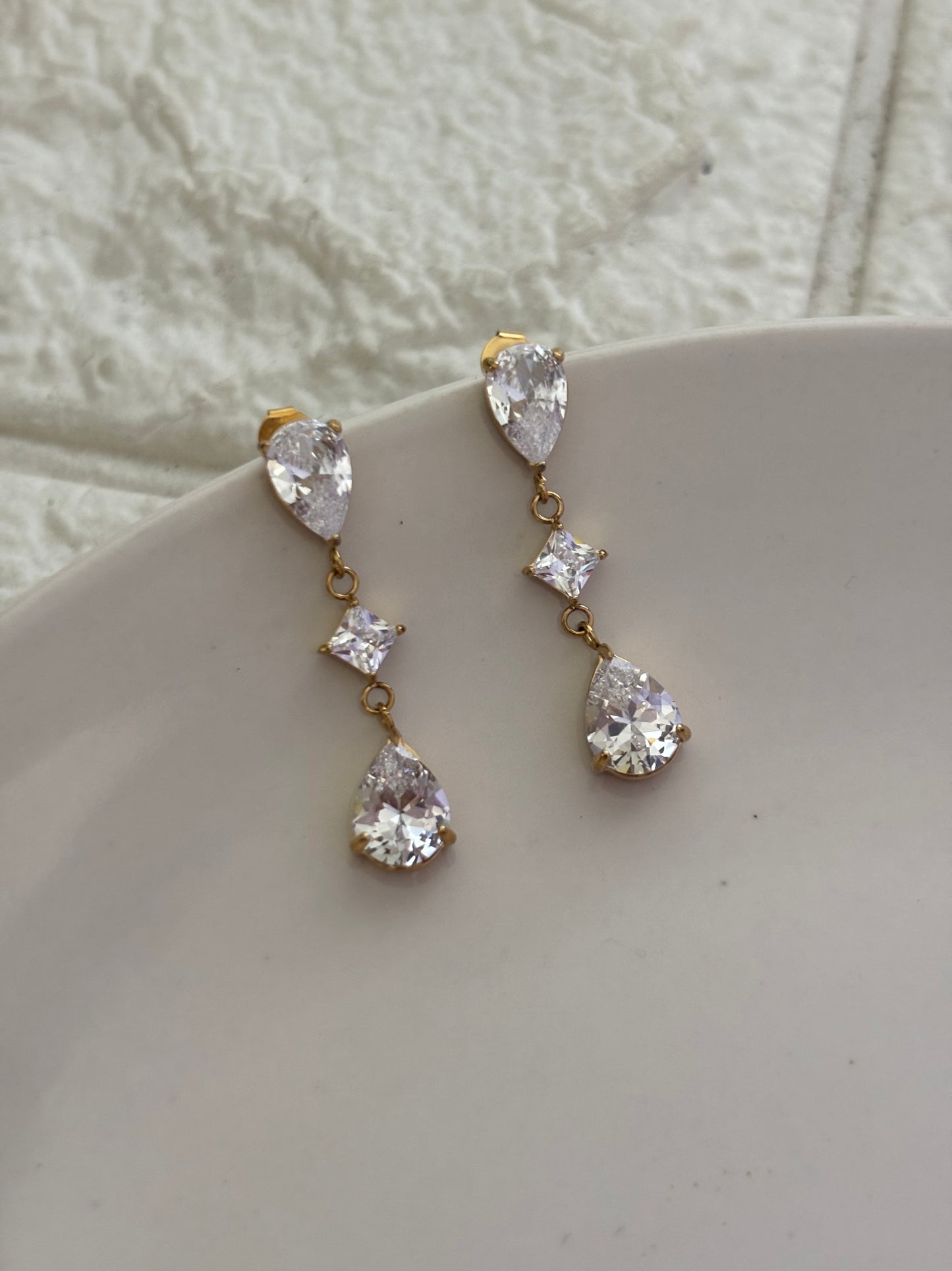 Dove Drop Luxe Earring