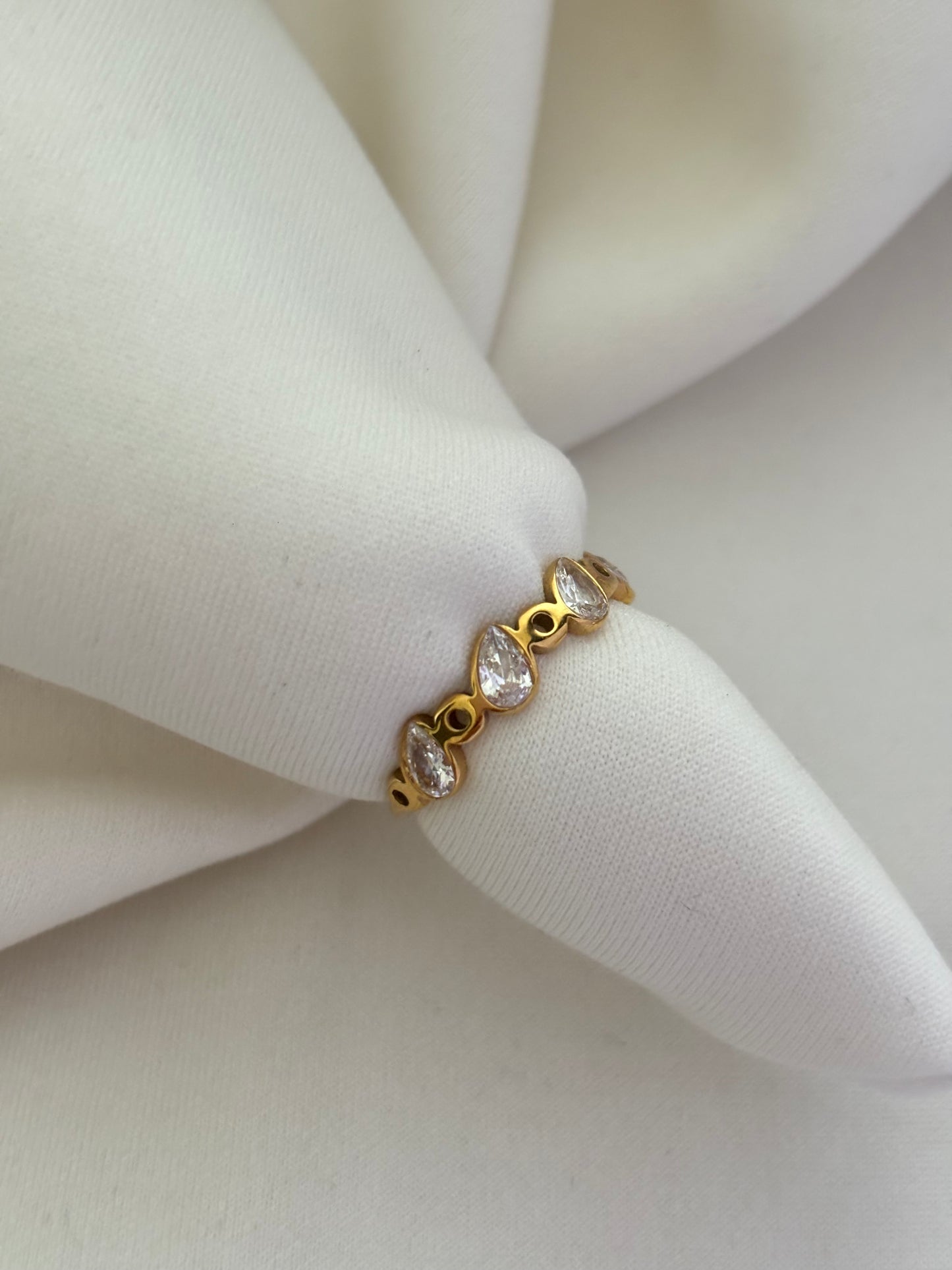 Pear Story Ring