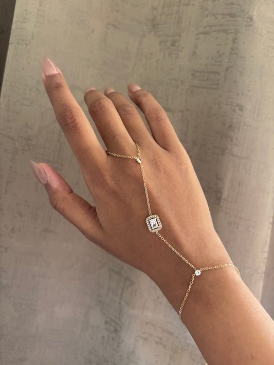 Blair Studded Hand-chain