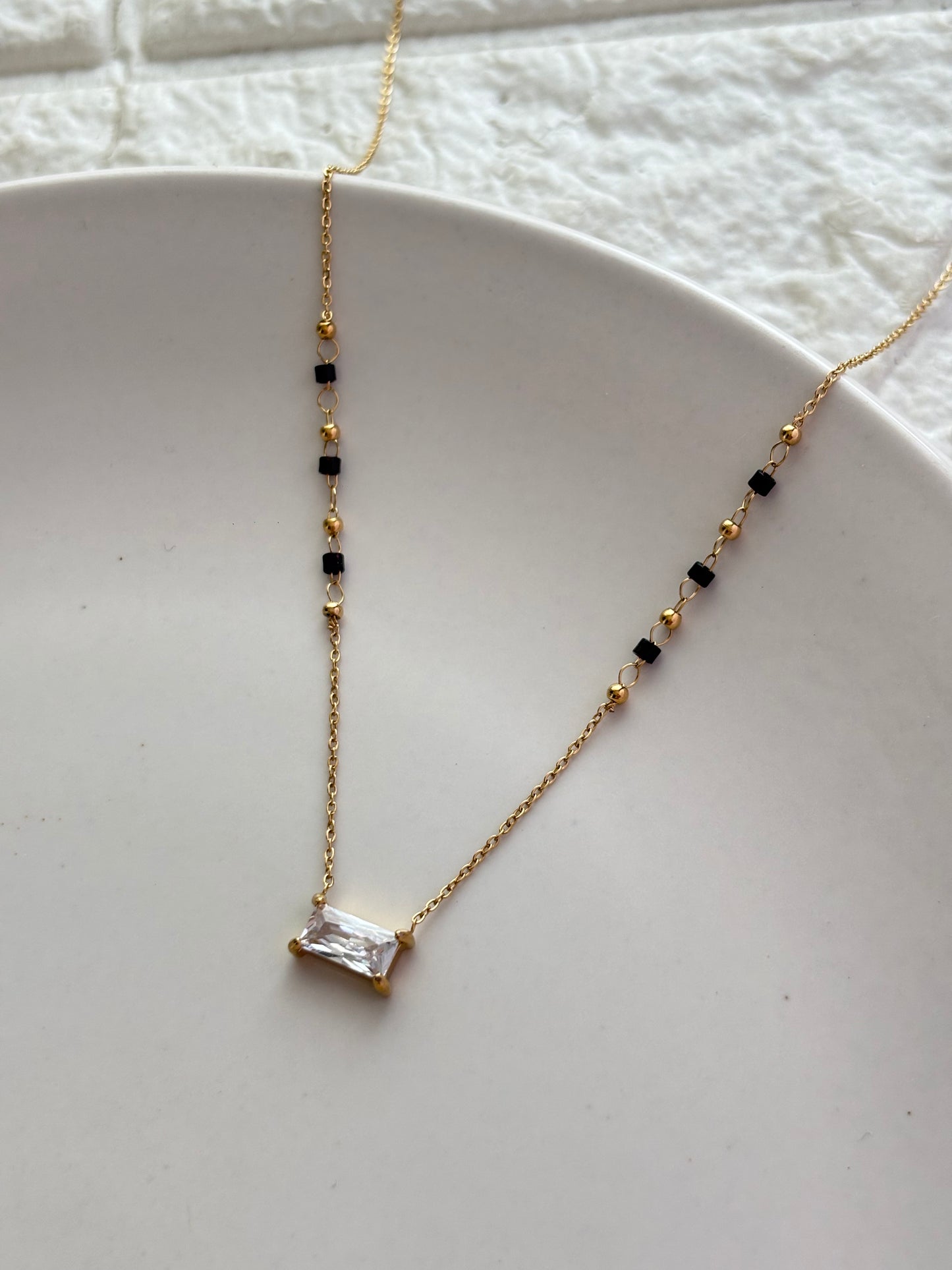 Emerald Solitaire Mangalsutra