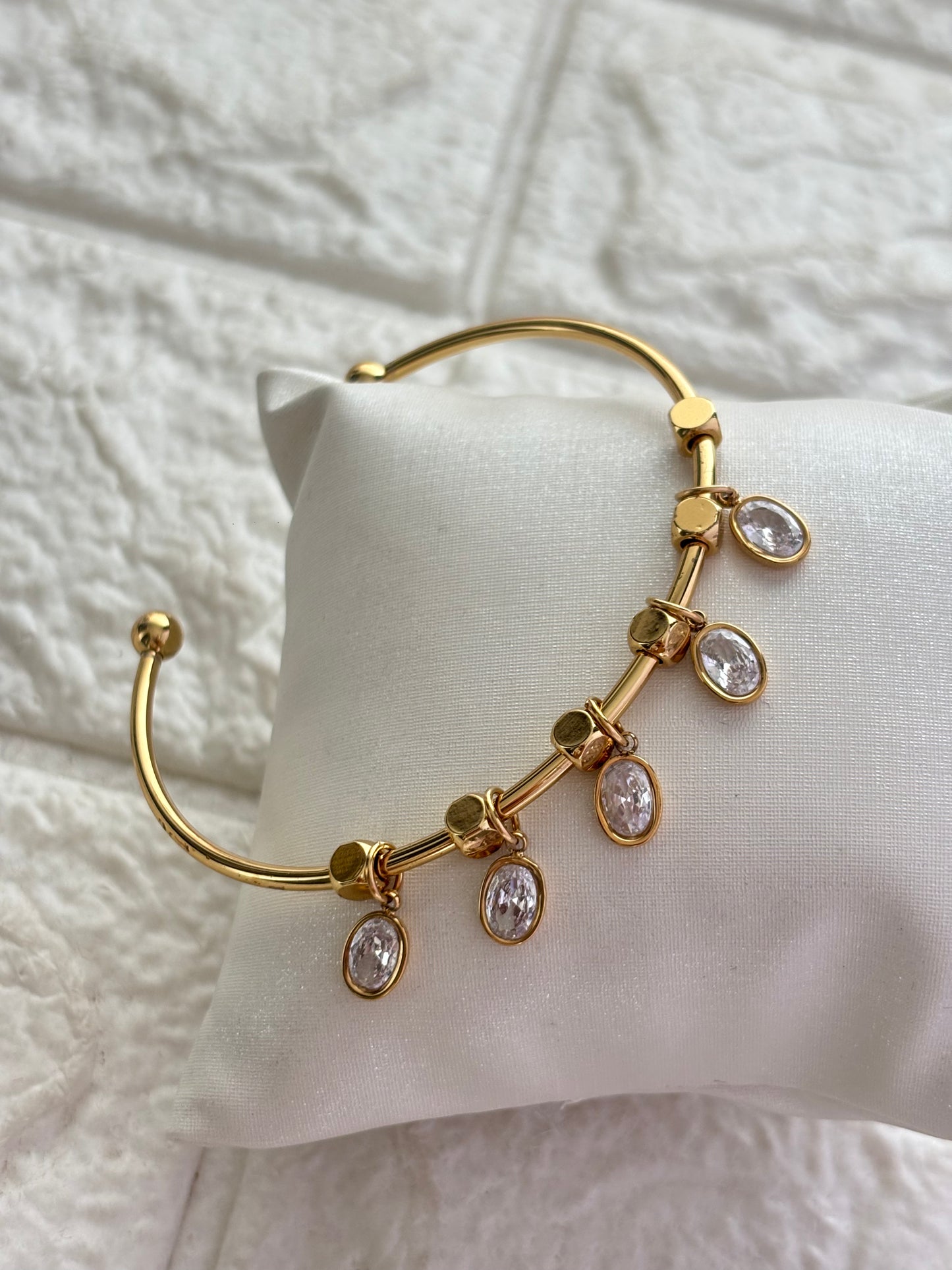 Clear Oval Charm Bracelet