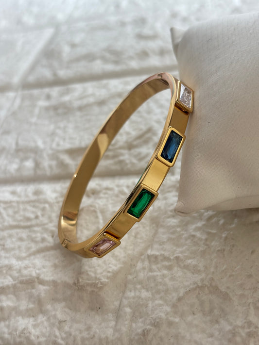 Colour-Sequence Bracelet