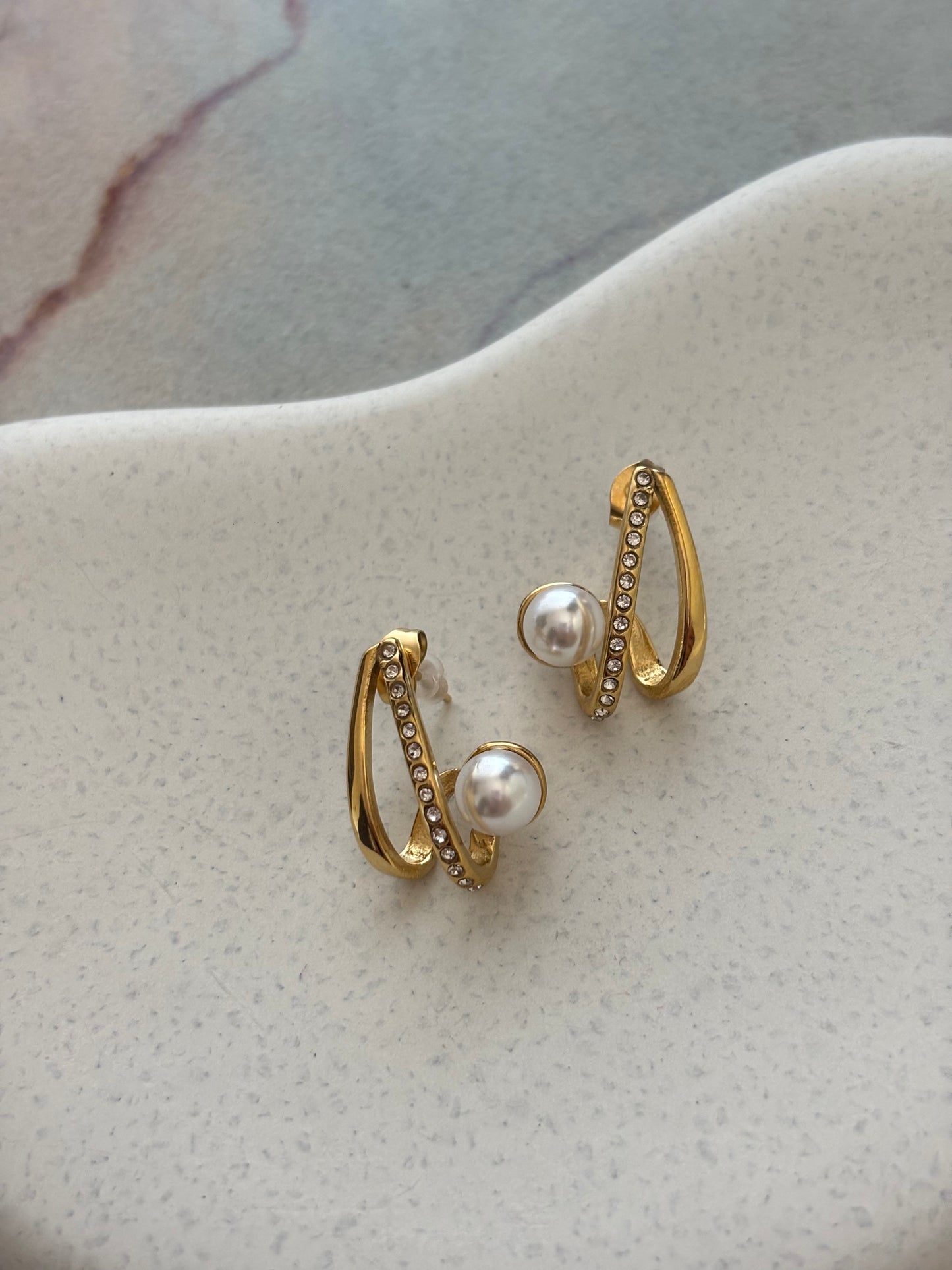 Twilight Pearl Earring