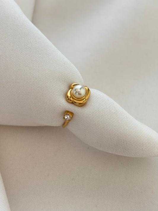 Pearl Bloom Ring