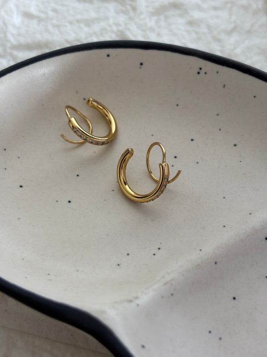 Twirl Studded Ear-Cuff