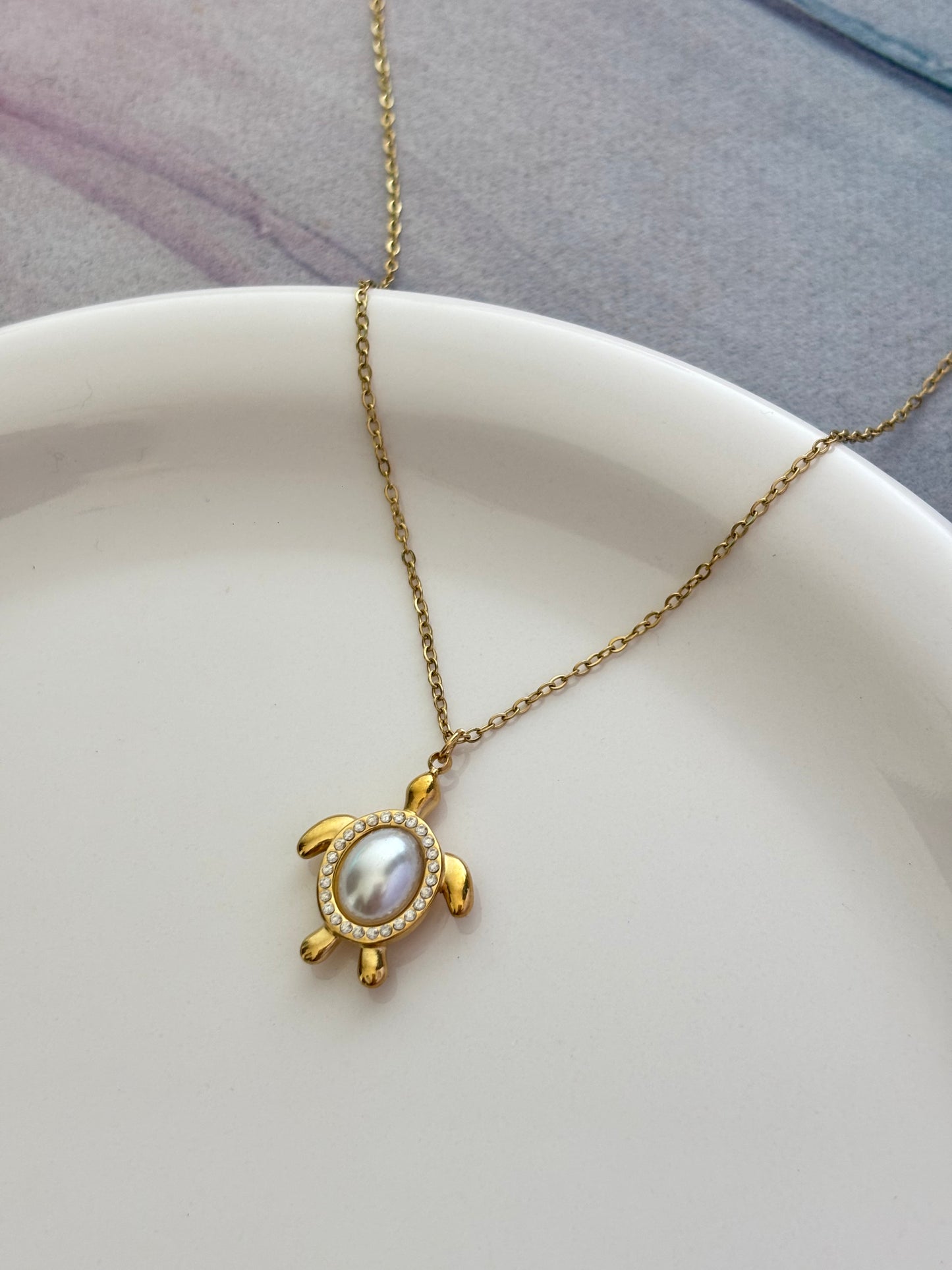 Kiwi Turtle Necklace