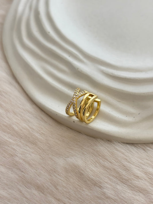 Criss-Cross Single Earcuff - Brass