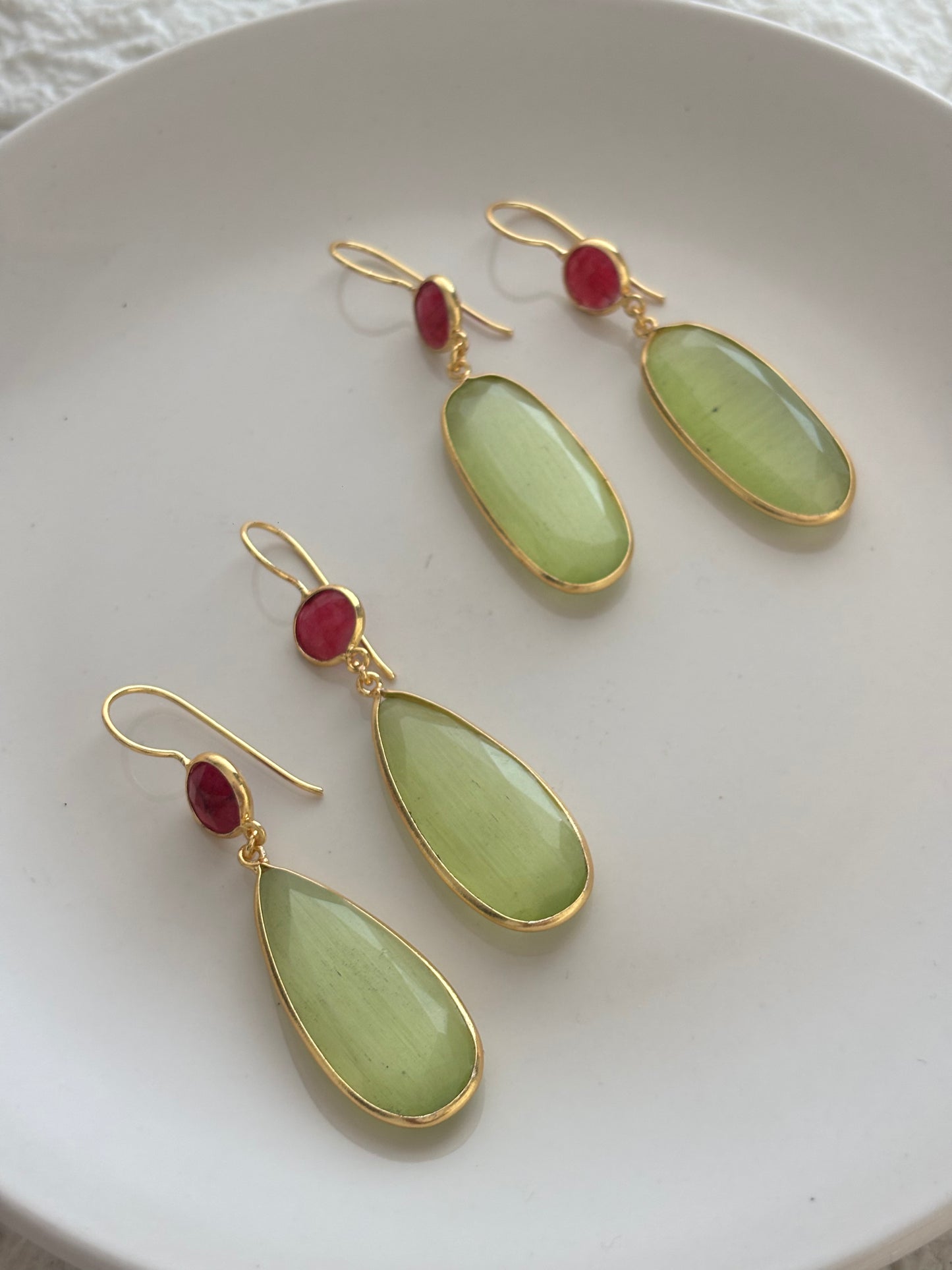 Lime Green Teardrop Dangler Brass