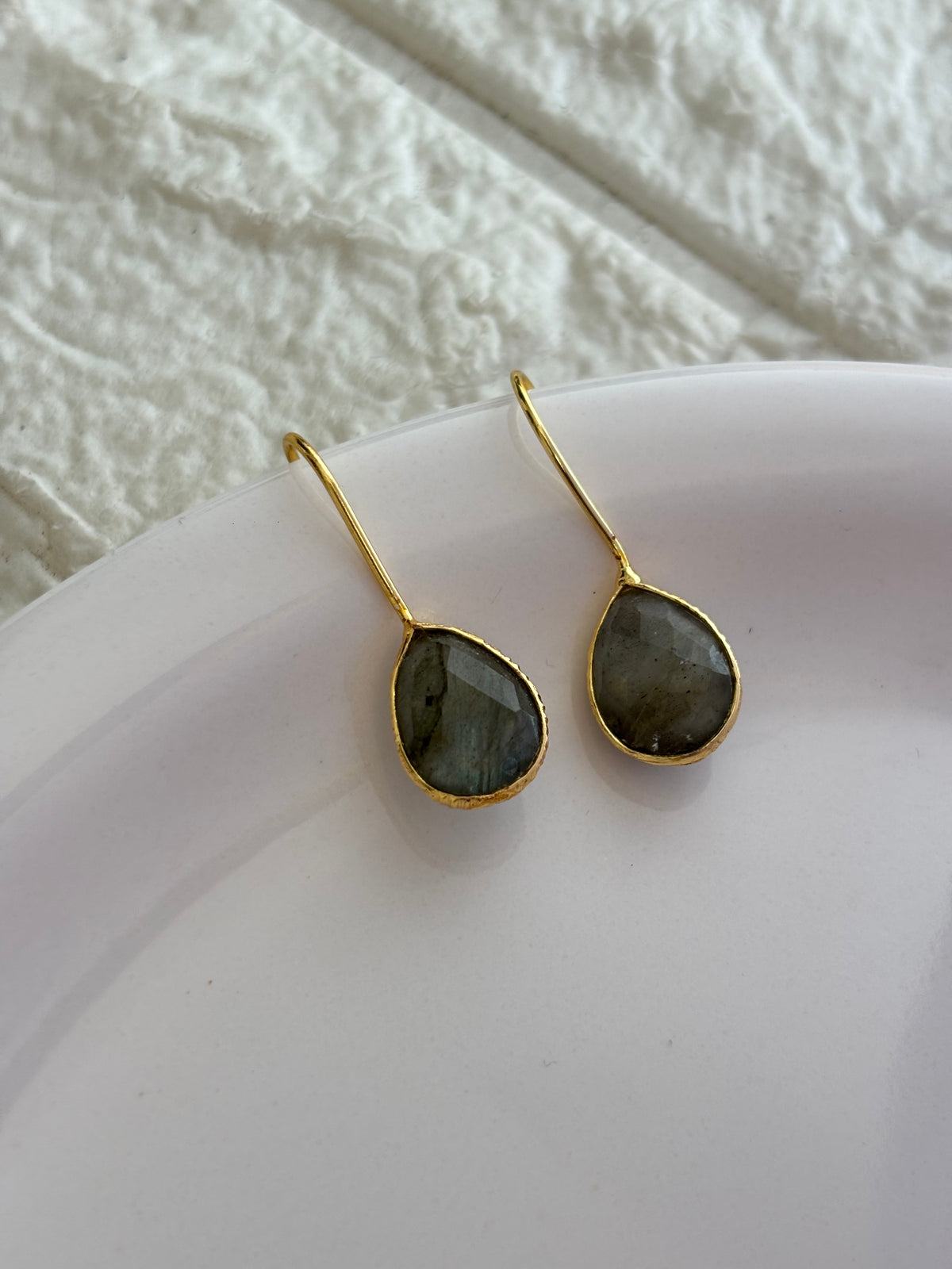 Cats Eye Drop Earring Brass