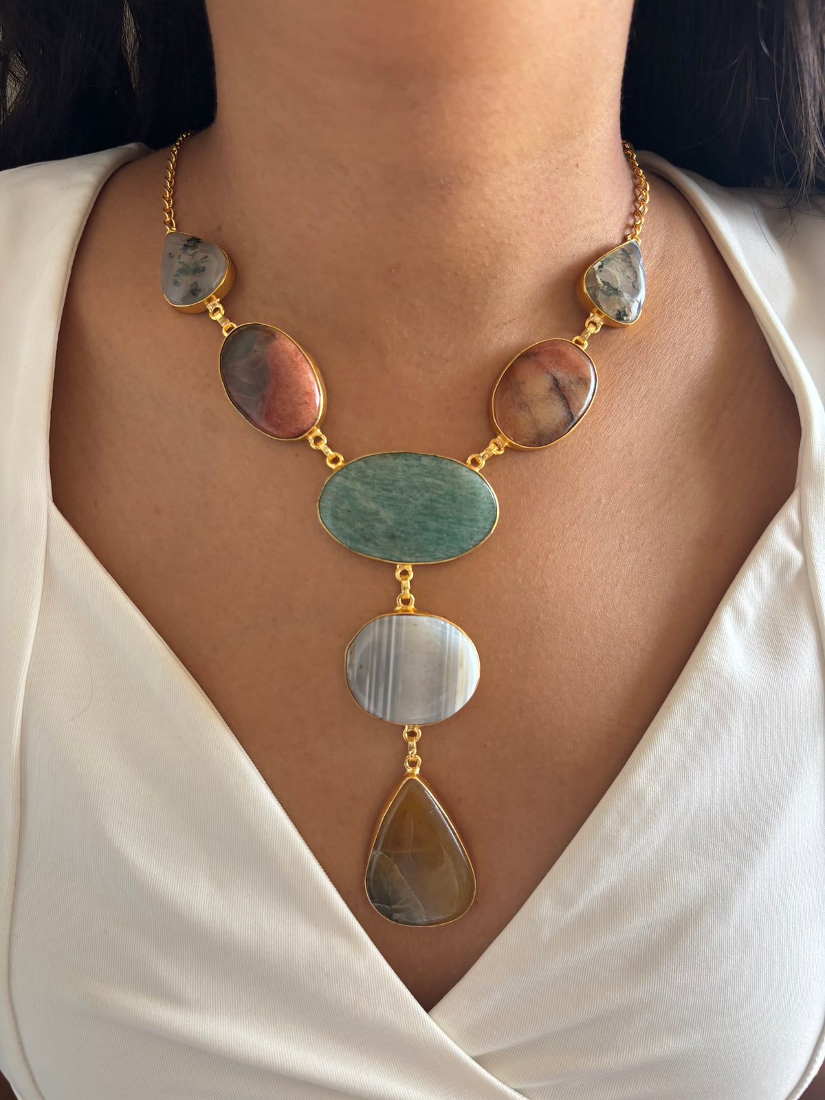Queen Statement Y-Necklace Set Brass