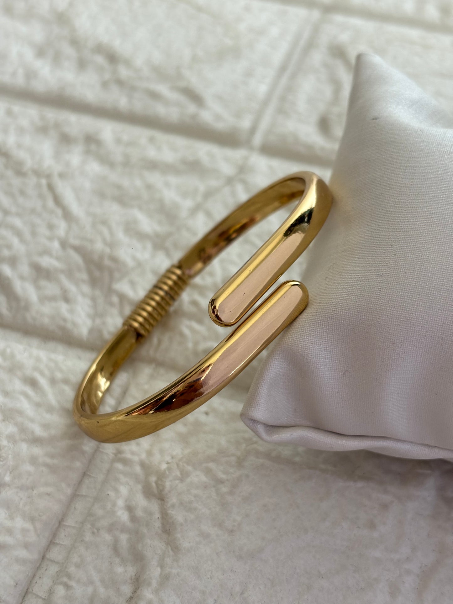 Stella Solid Bracelet