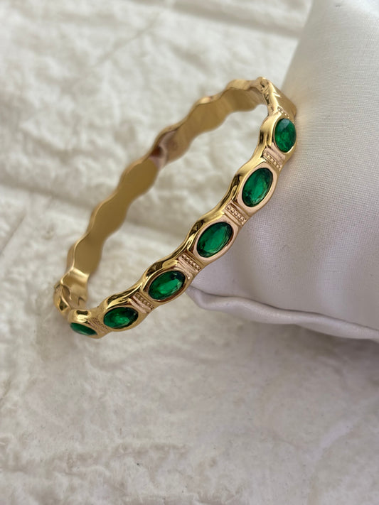 Emmy Studded Small Size