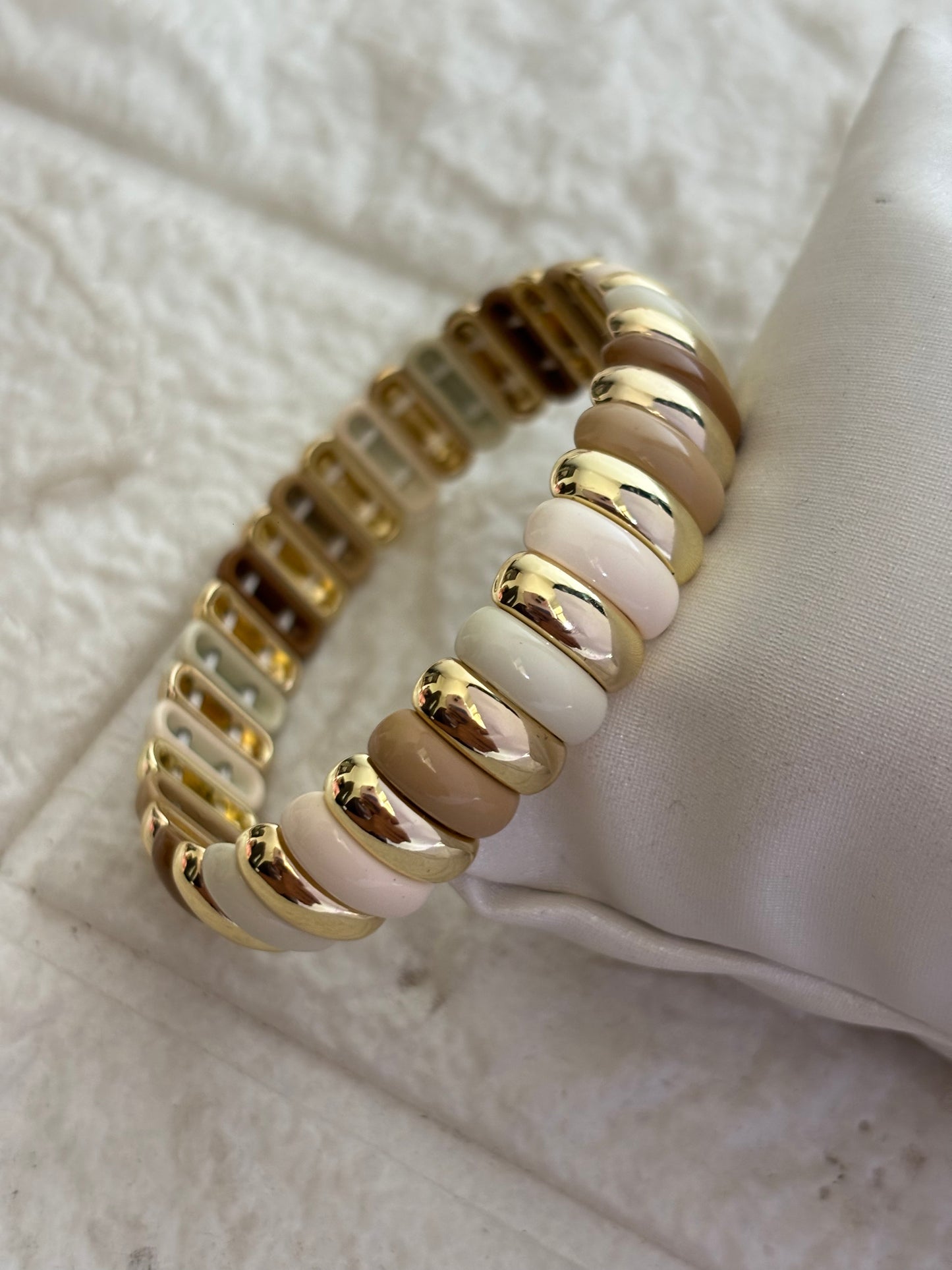Mocha Enamel Stretchable Bracelet