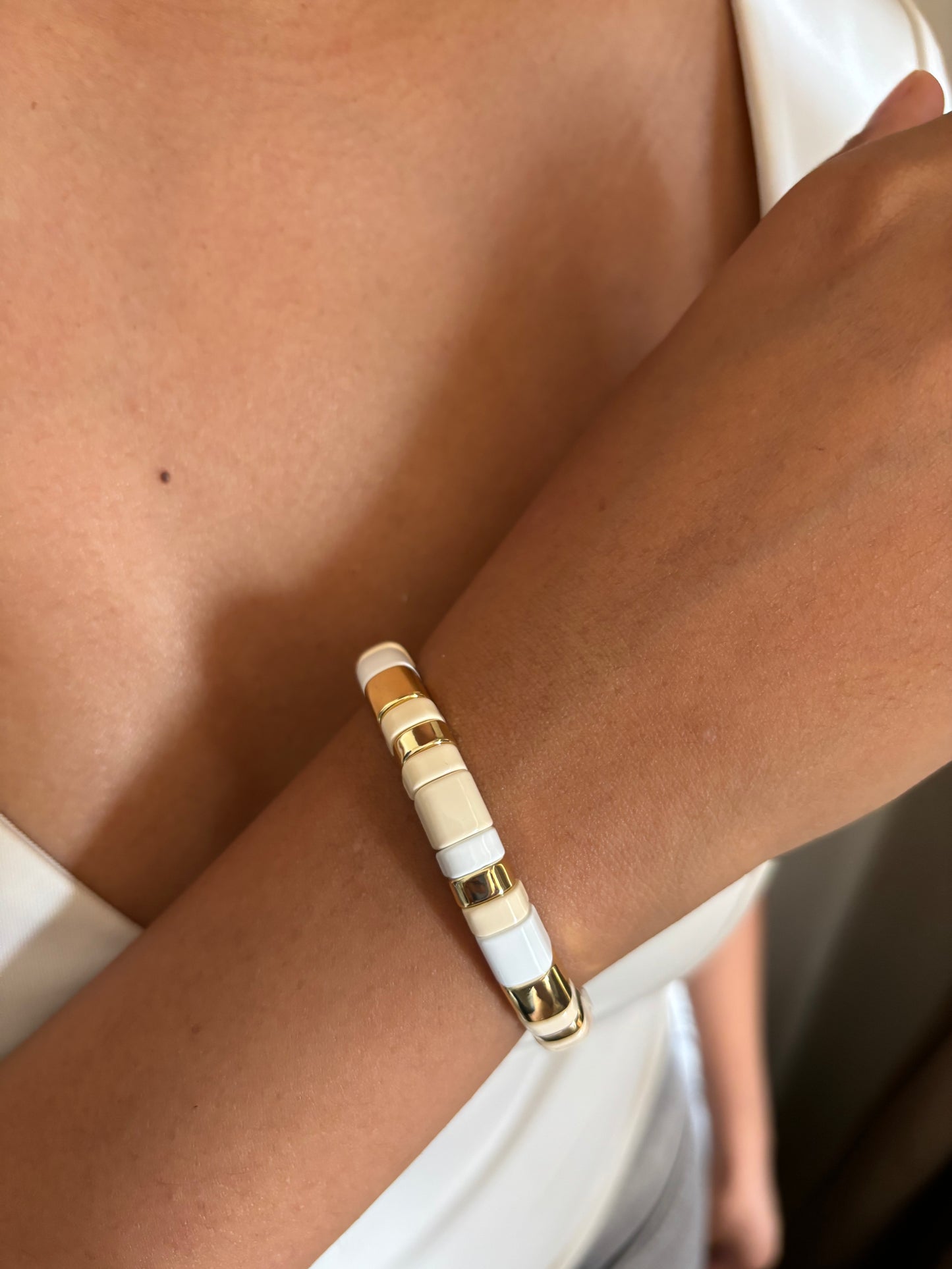 Ivory Enamel Stretchable Bracelet