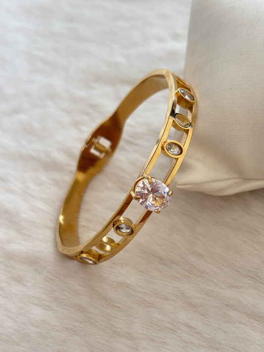 Oval Solitaire Bracelet