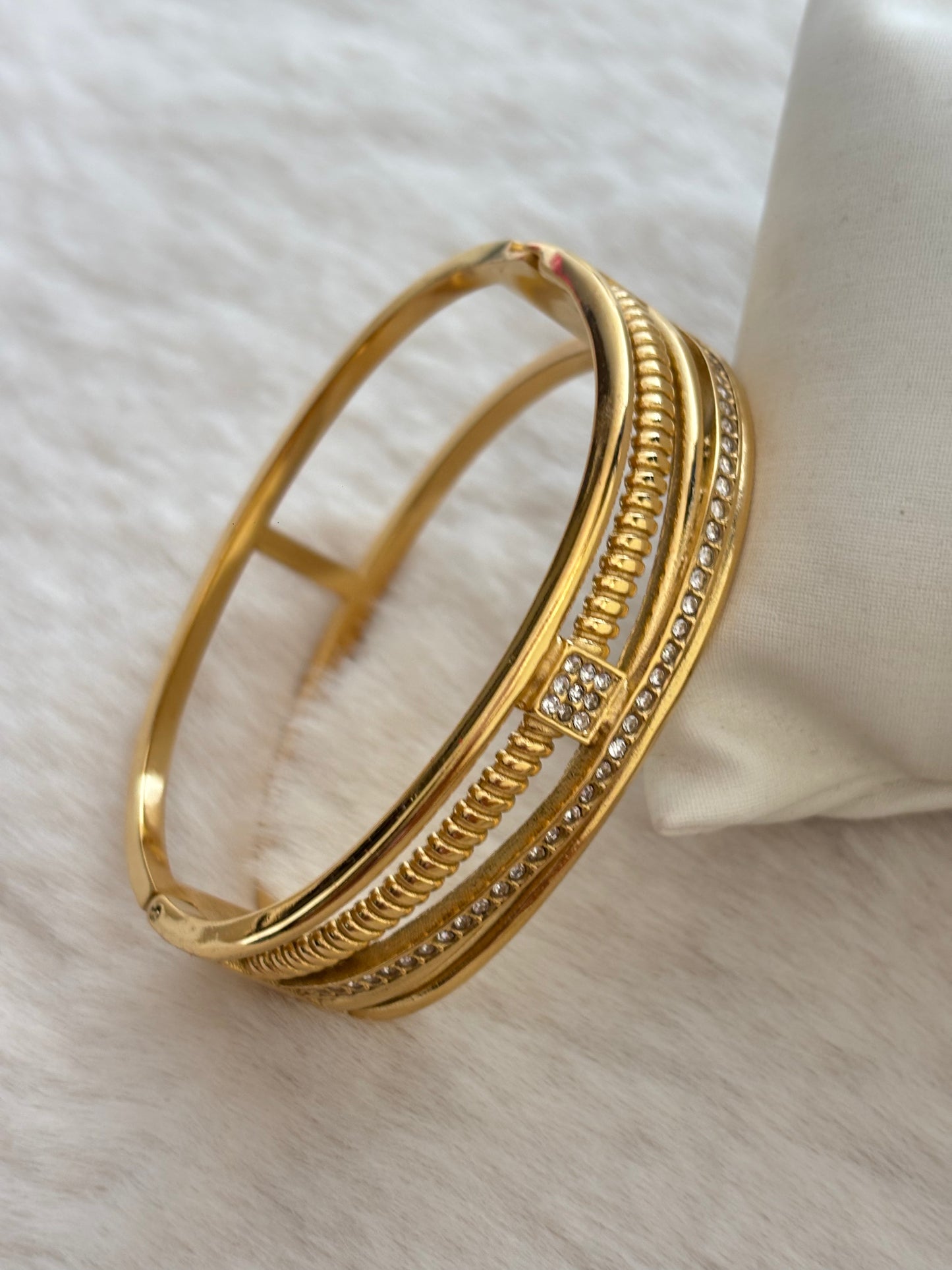 Twisted Bunch Bracelet