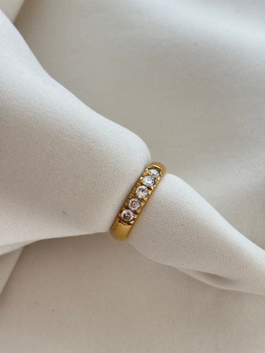 Luxurio Studdded Ring