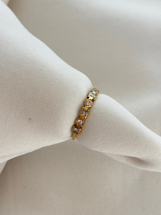Lexi Studded Band Ring