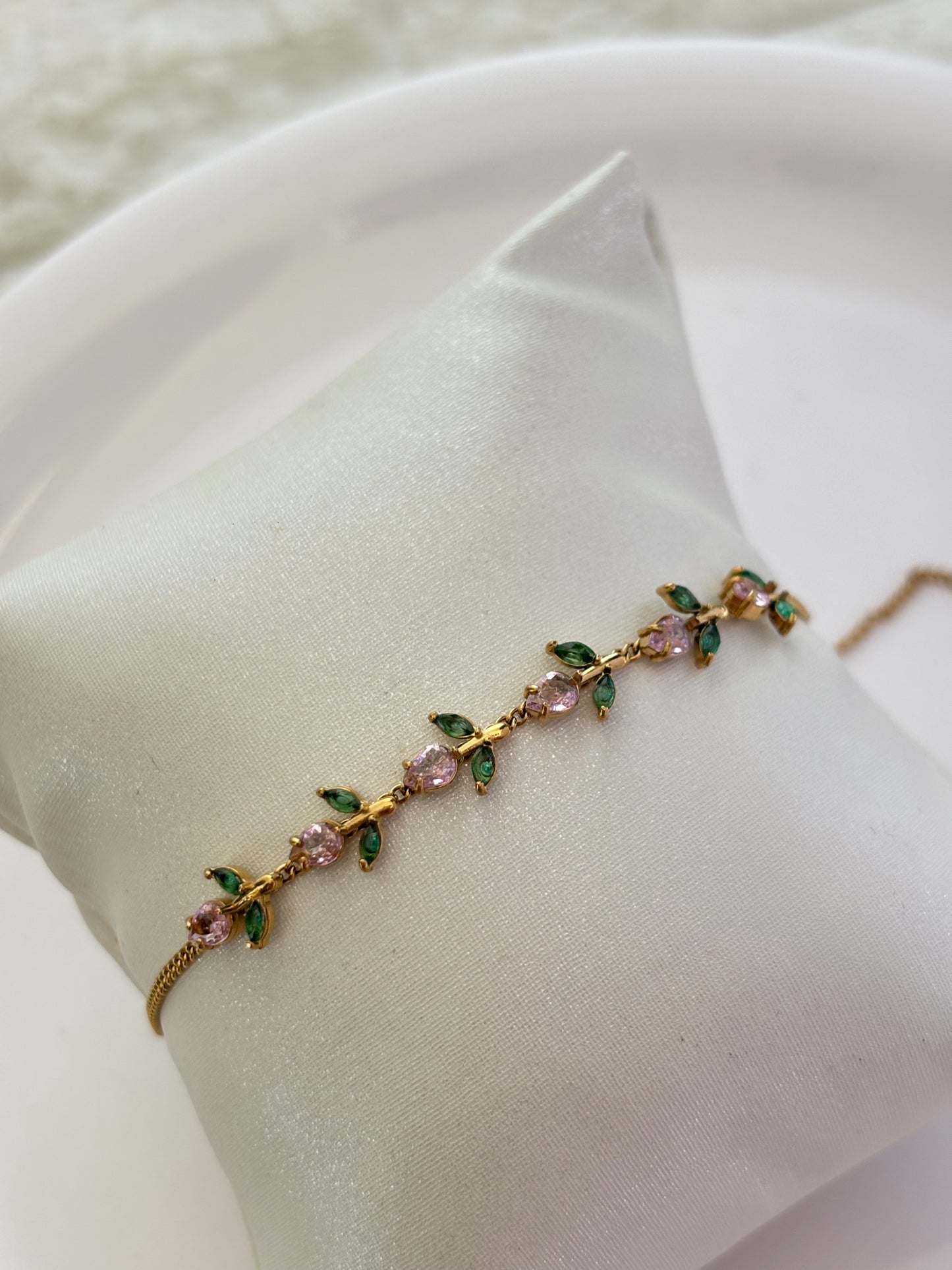 Tulip Pink Pull Up Bracelet