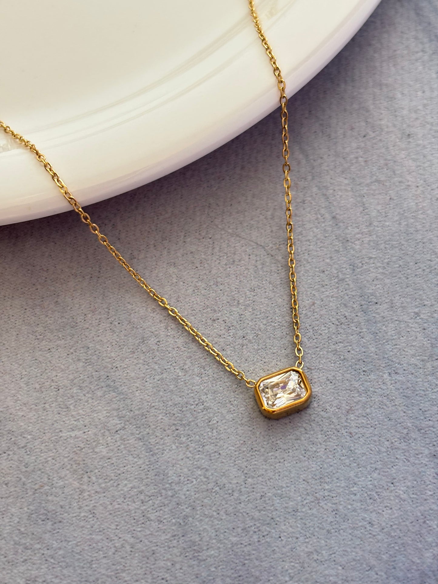 Emerald Solitaire Necklace