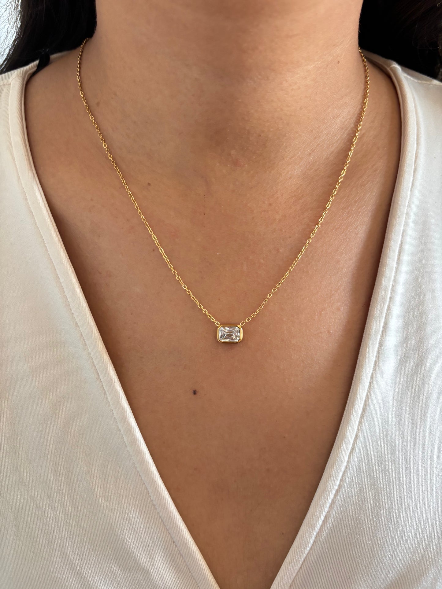 Emerald Solitaire Necklace