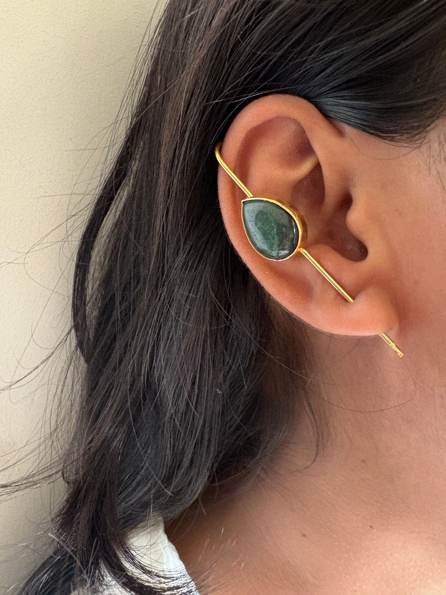 Natural stone Earcuff -Brass