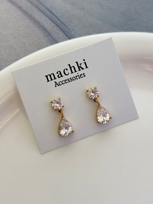 Sparkling Studded Earring