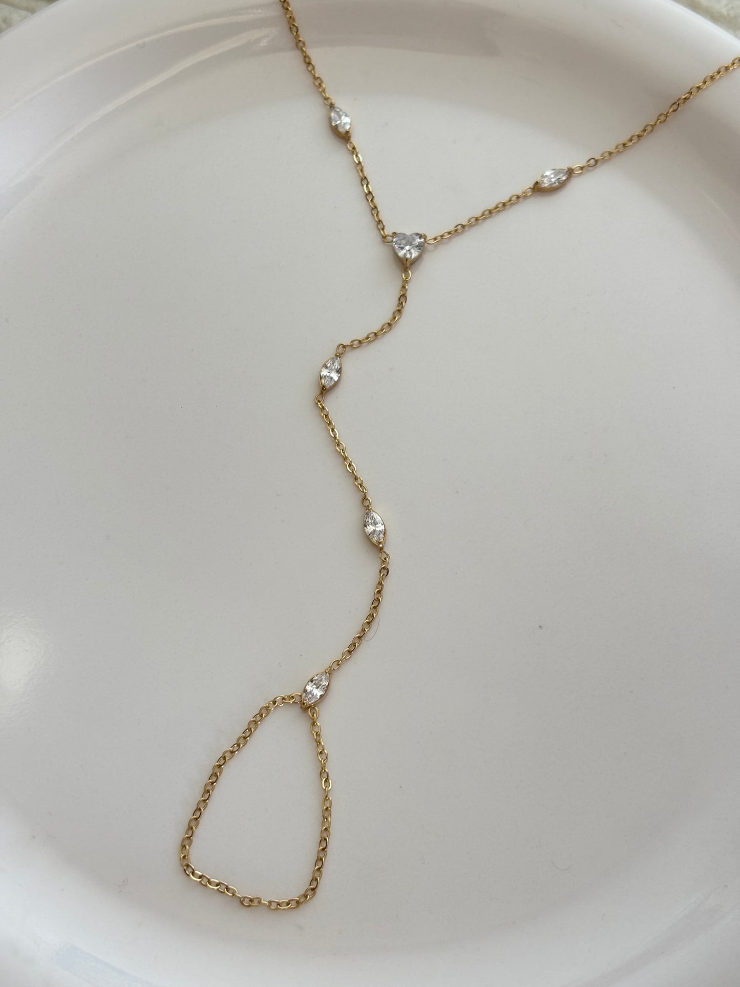 Marie Marquise Hand chain