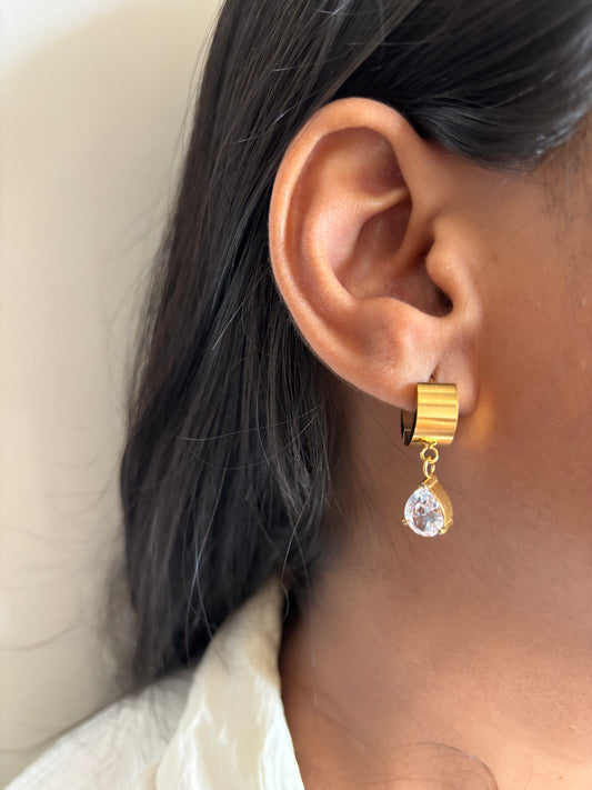 Chunky Pear Solitaire Huggies