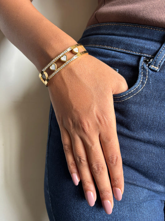 Mop Heart Pop Bracelet