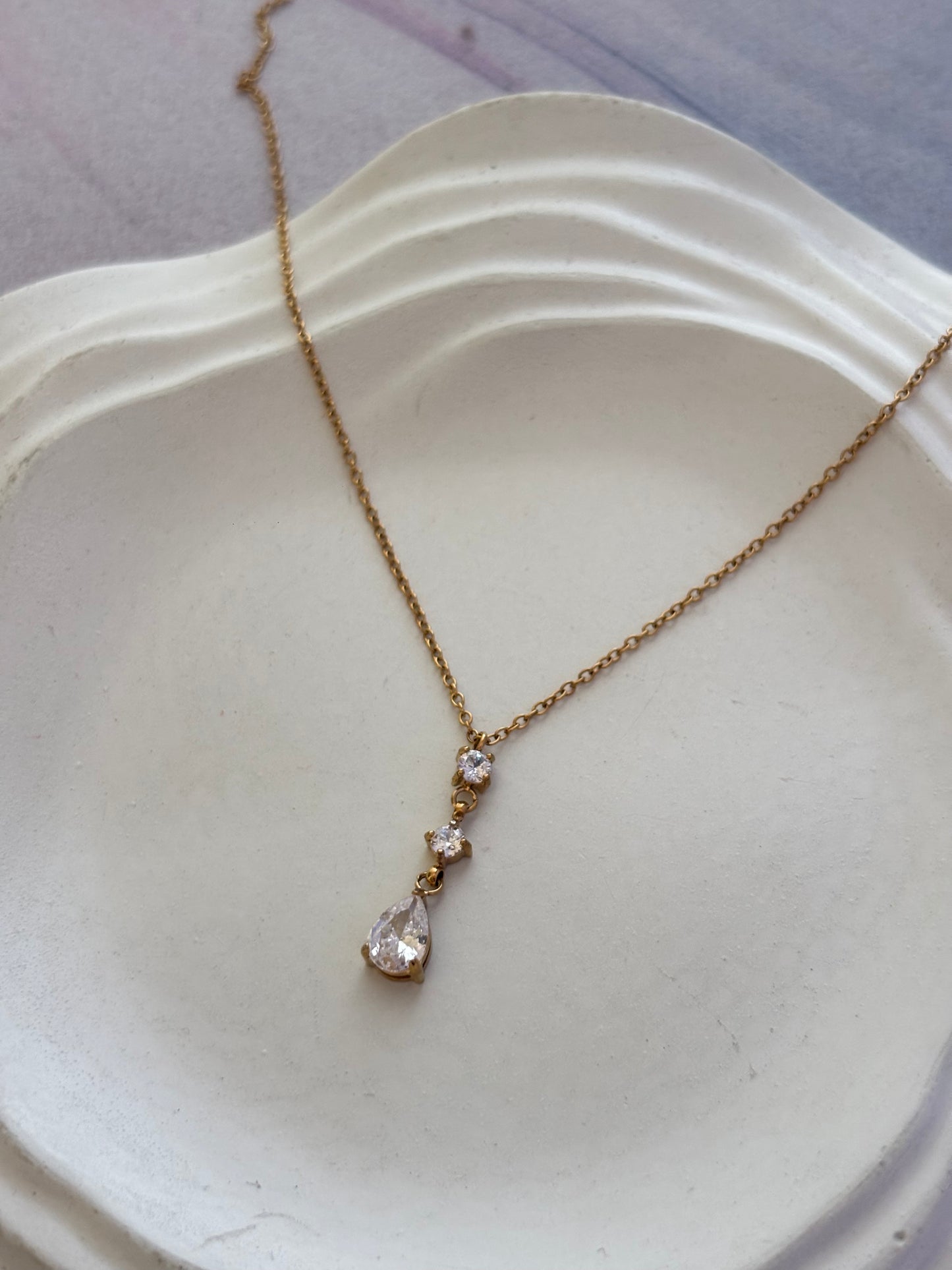 Pear drop Necklace