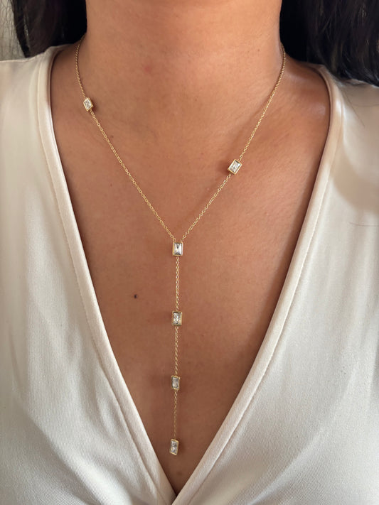 Tres Y Necklace