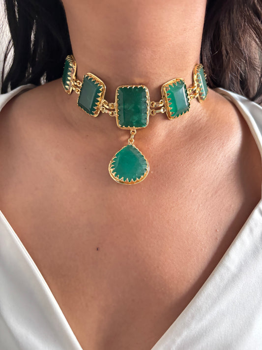 Emerald Victorian Natural Stone Choker - Brass