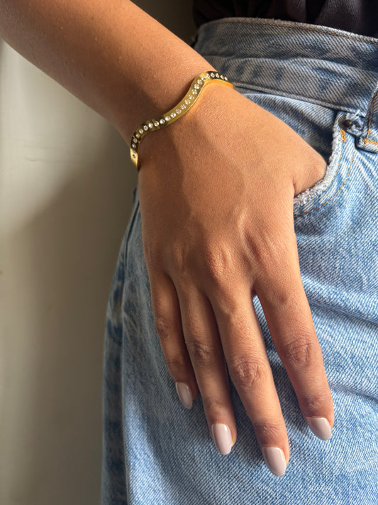 Studded Wavy Bracelet