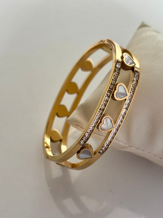 Mop Heart Pop Bracelet