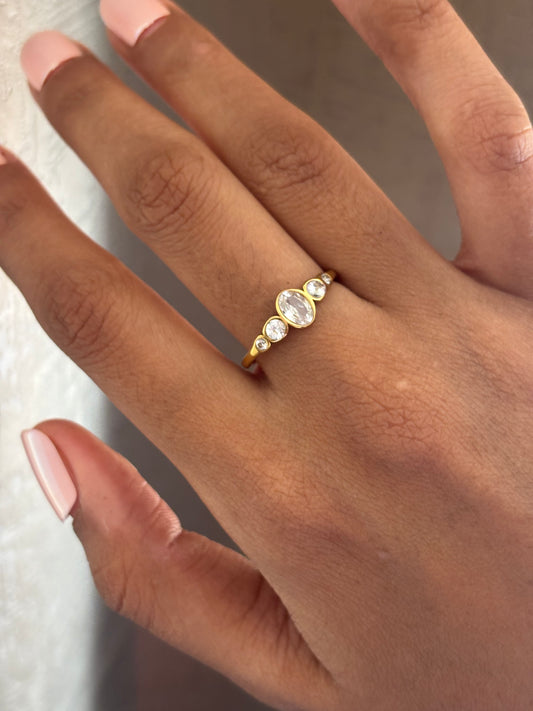 Oval Solitaire Band ring