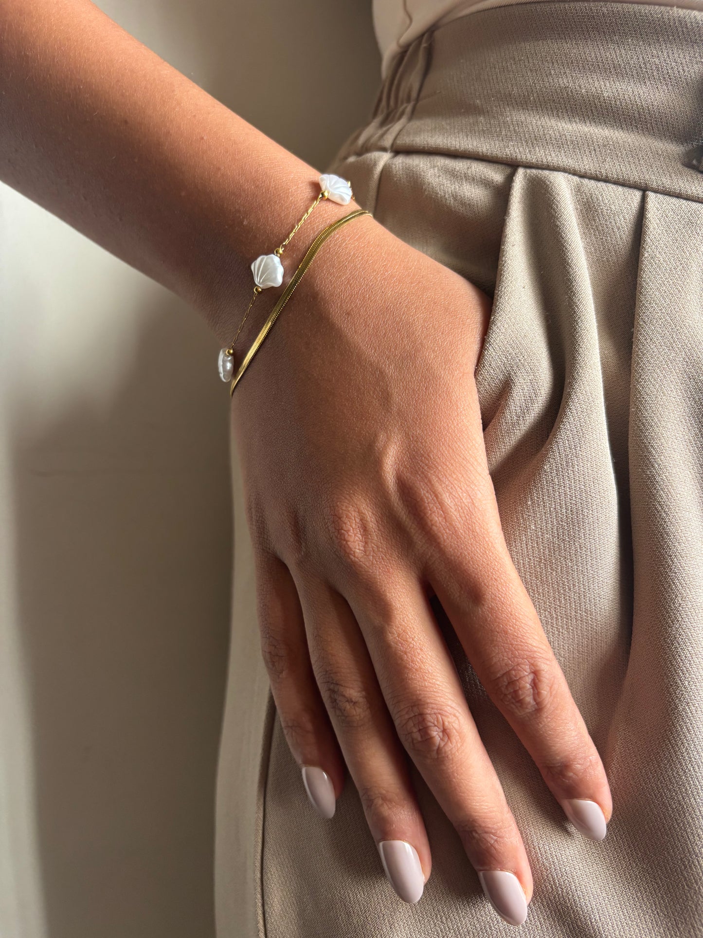 Shell Layered Bracelet