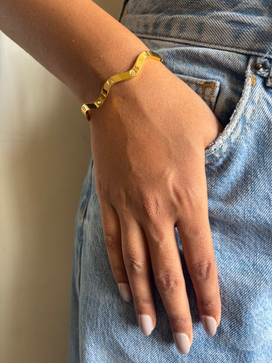 Wavy Cartier Bracelet