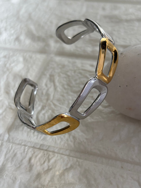 Dual Tone Cut-out Adjustable Cuff