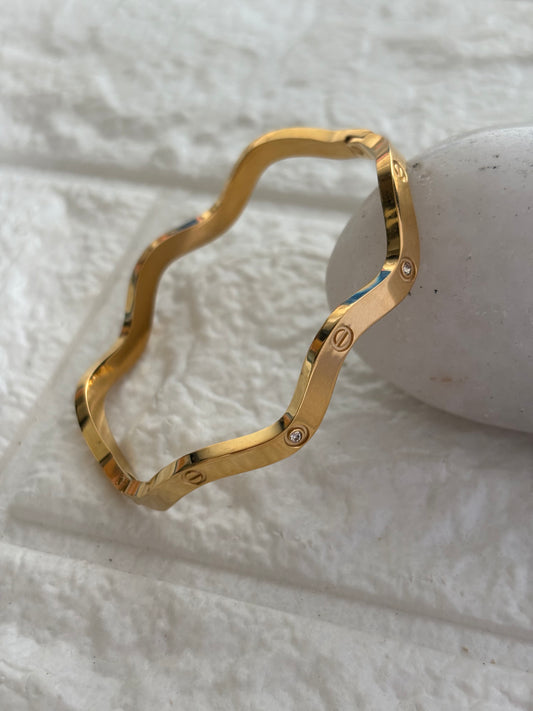 Wavy Cartier Bracelet