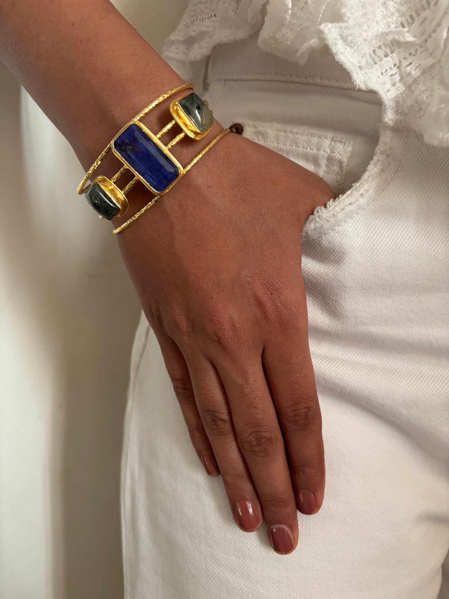Trio Colour Natural Stone Brass cuff