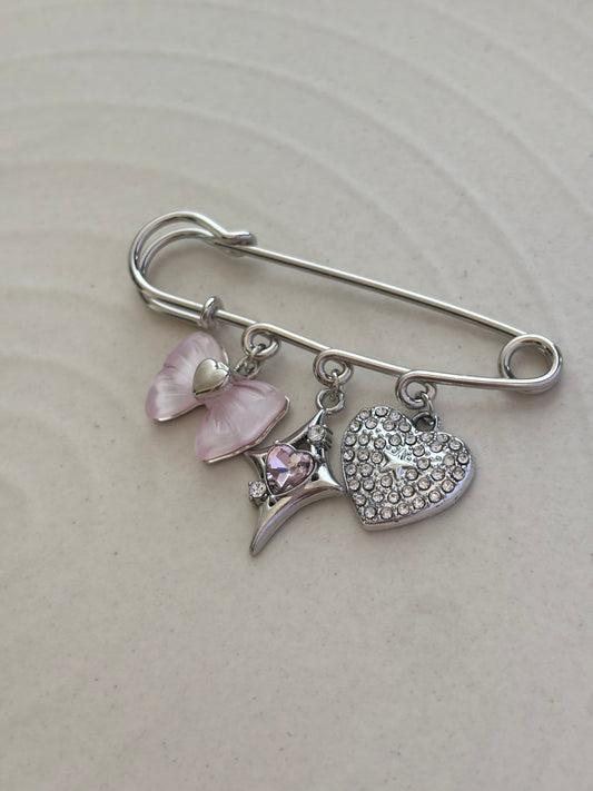 Bowberry Charm Brooch